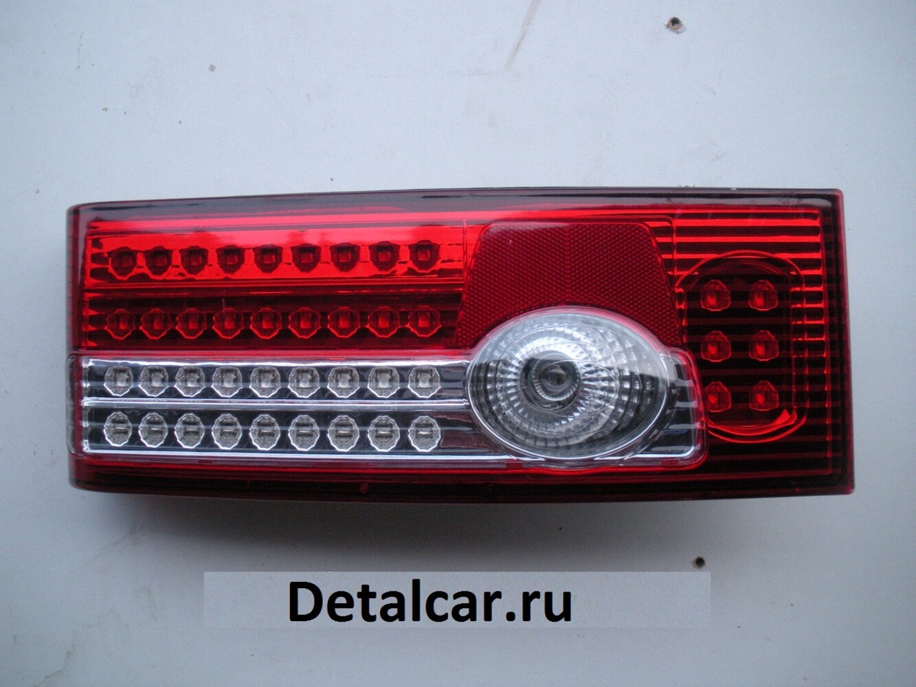 Задние диодные фонари красно-белые на ВАЗ 2108-2114