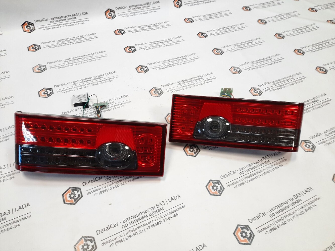 Светодиодные задние фонари красные с серой полосой на ВАЗ 2108-21099, 2113, 2114